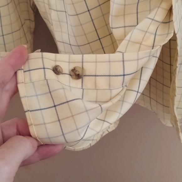 L.L. Bean wrinkle resistant plaid button down, 100% cotton men's traditional fit - Picture 5 of 6
